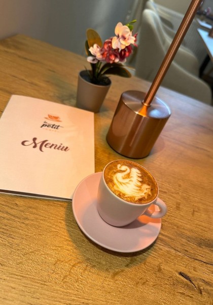 Le Petit Café